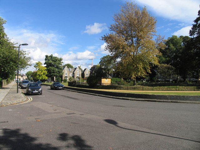 De Beauvoir Square