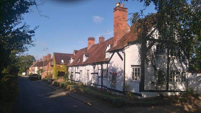 Cottages in Snitterfield