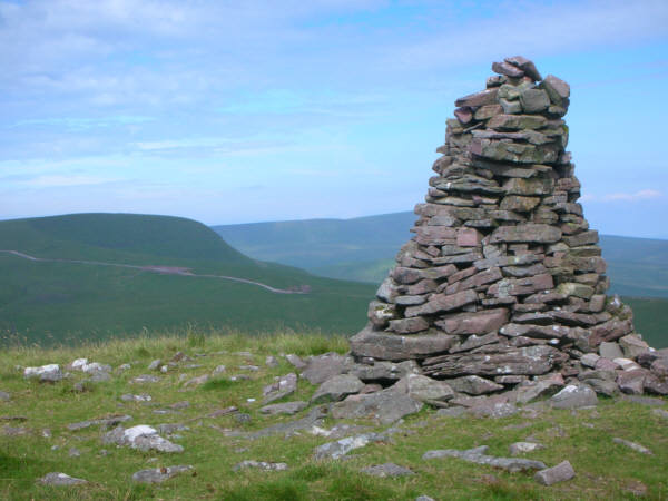 The Carn on Fan Nedd with Fan Gyhirych in the Distance