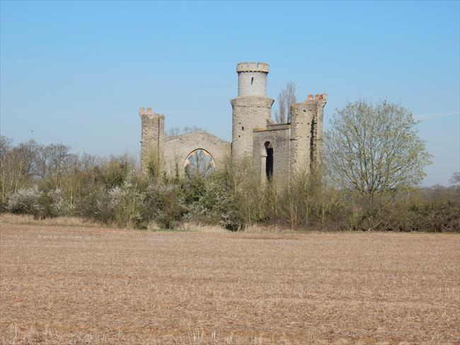 Dunstall Castle Folly soon after start