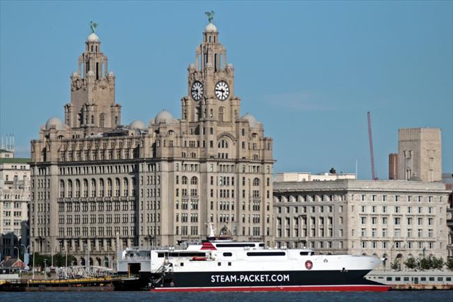 Liver building and Cunard Building