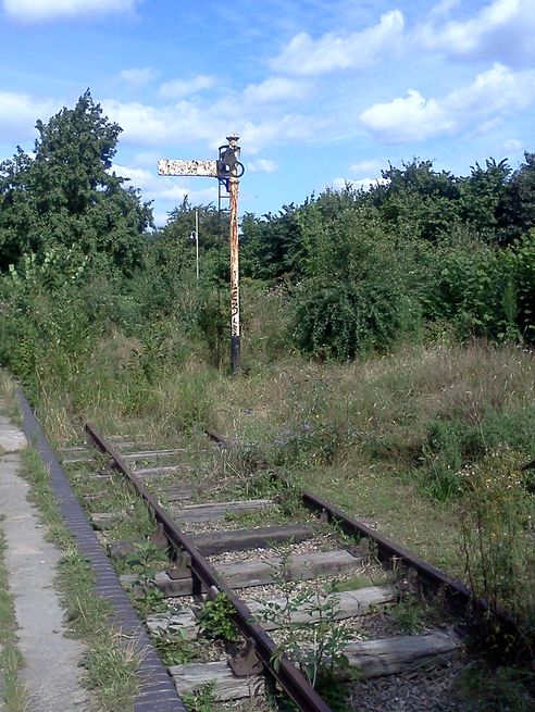 Site of West Bridge station with signal and length of railway track