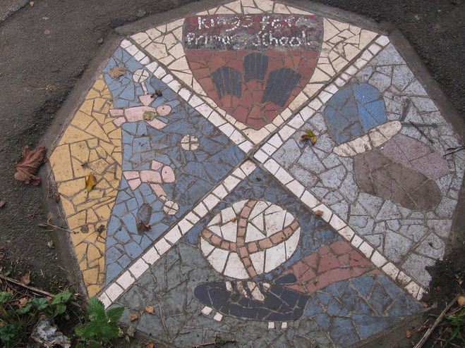 Mosaic near Kings Farm Primary School