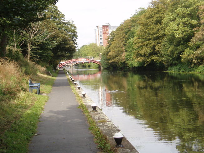 Grand Union Canal and Mill Lane bridge