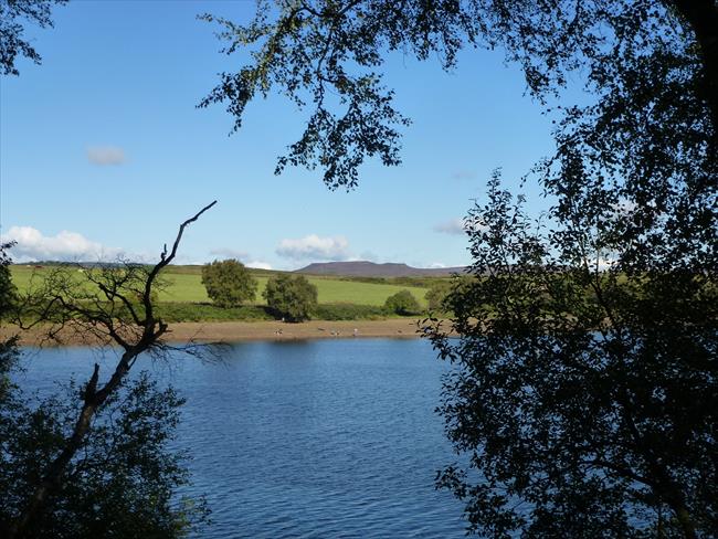 Simonside over Fontburn Reservoir